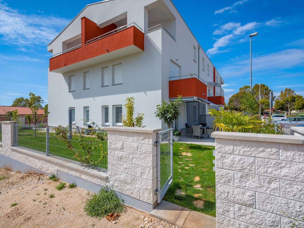 Ferienwohnung mit Terrasse und Klimaanlage