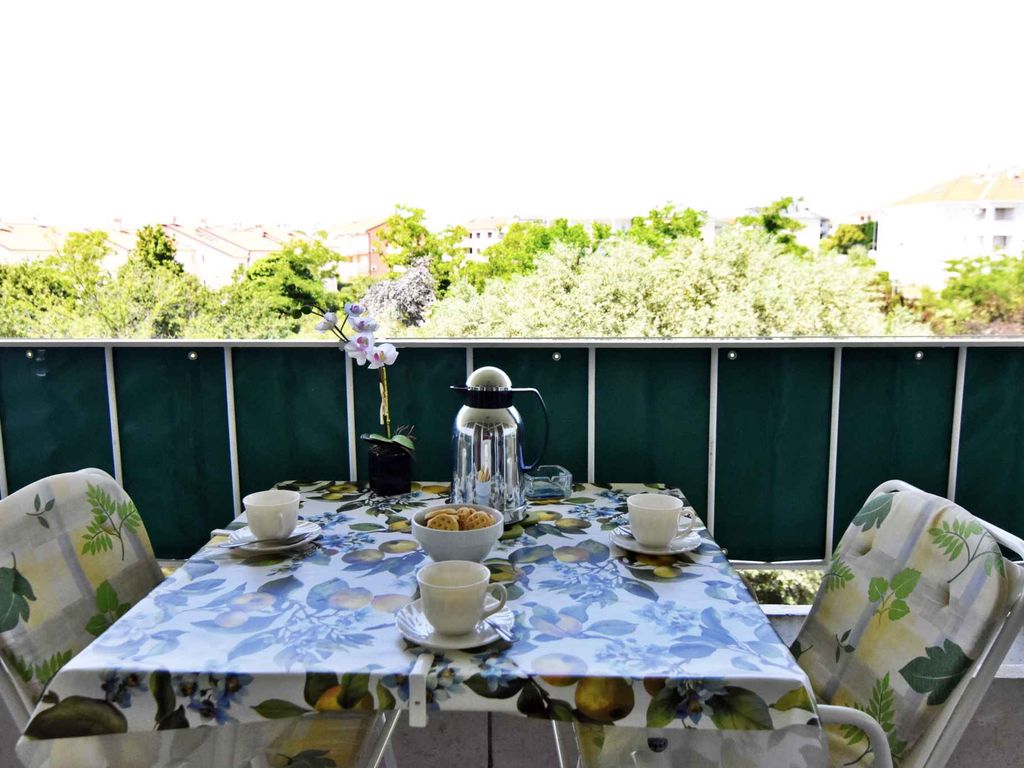 Ferienwohnung mit Balkon und Klimaanlage