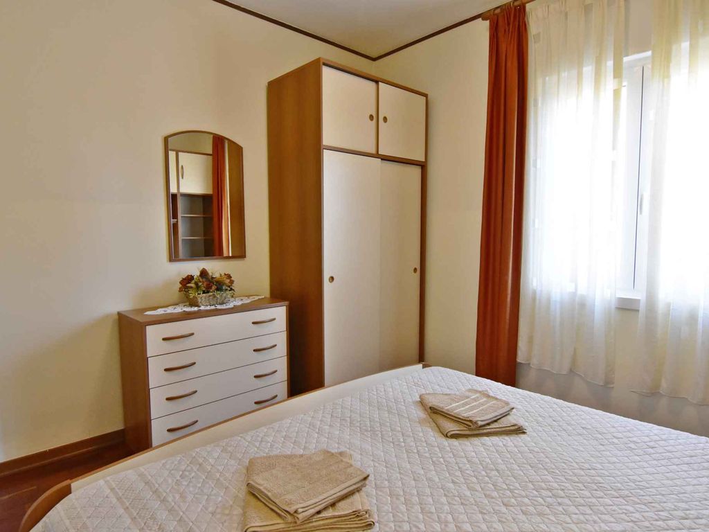 Ferienwohnung mit Terrasse in der Nähe vom Strand