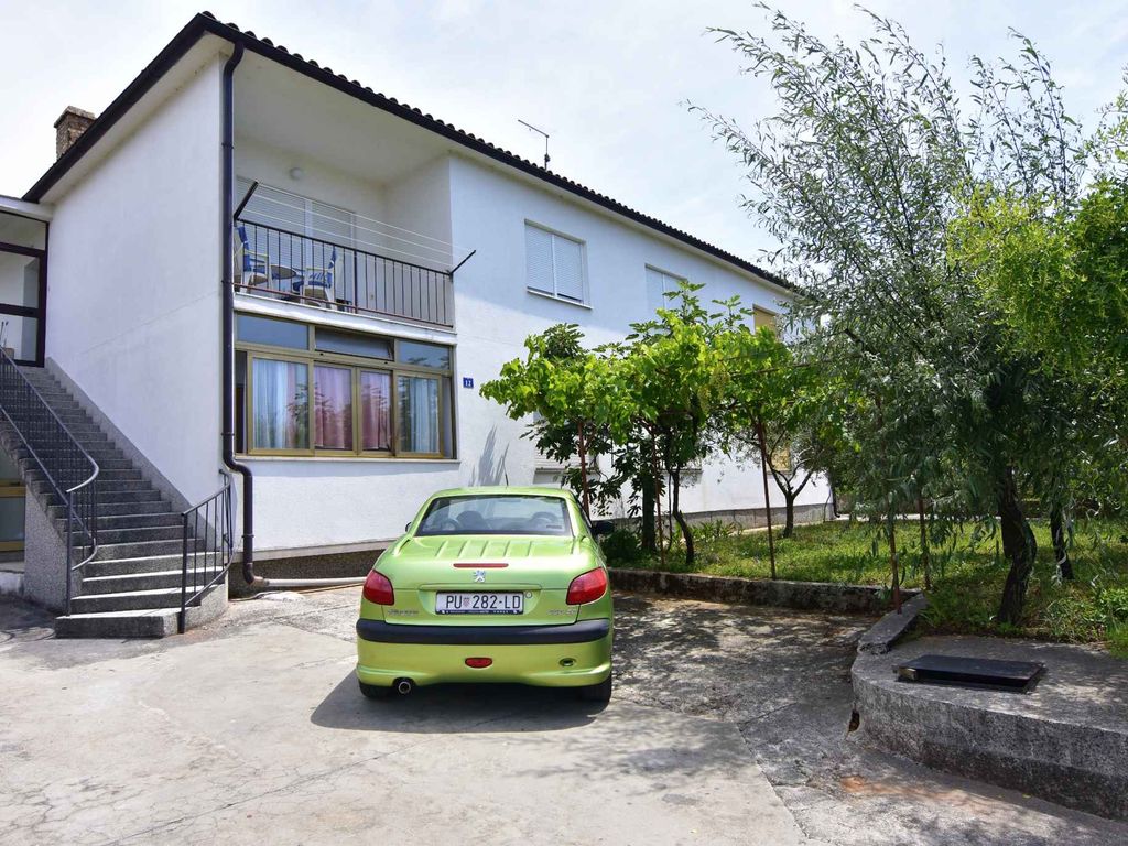 Ferienwohnung mit Terrasse in Meernähe