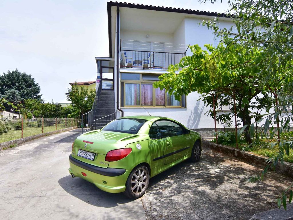 Ferienwohnung mit Terrasse in Meernähe