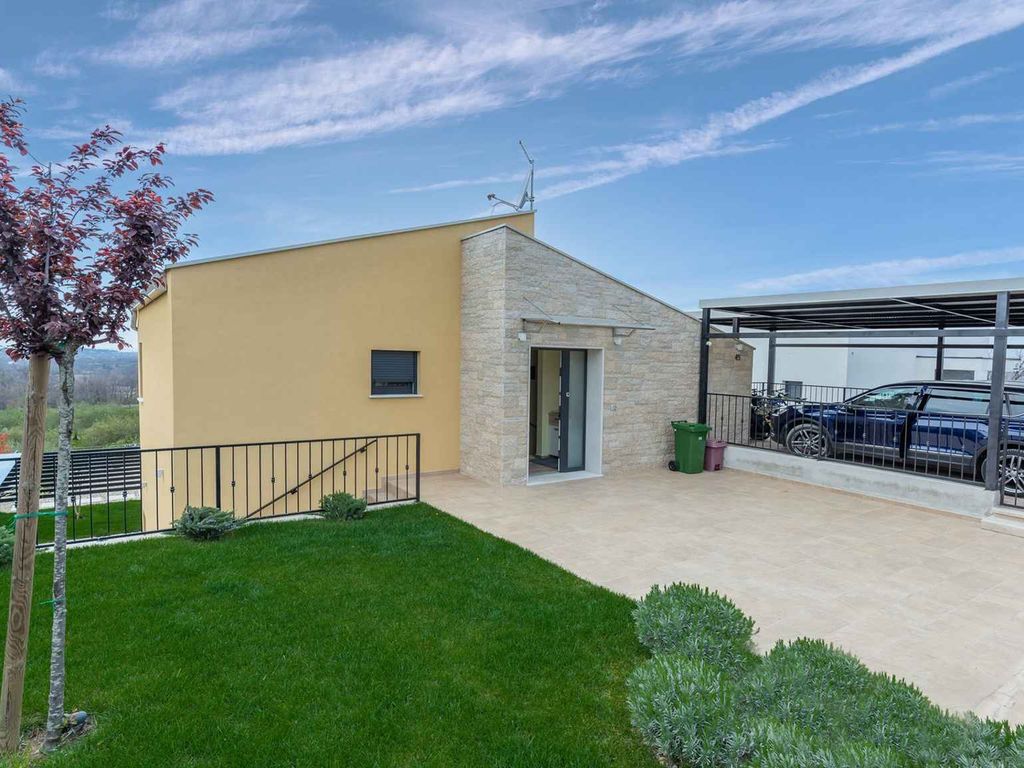 Villa mit Pool