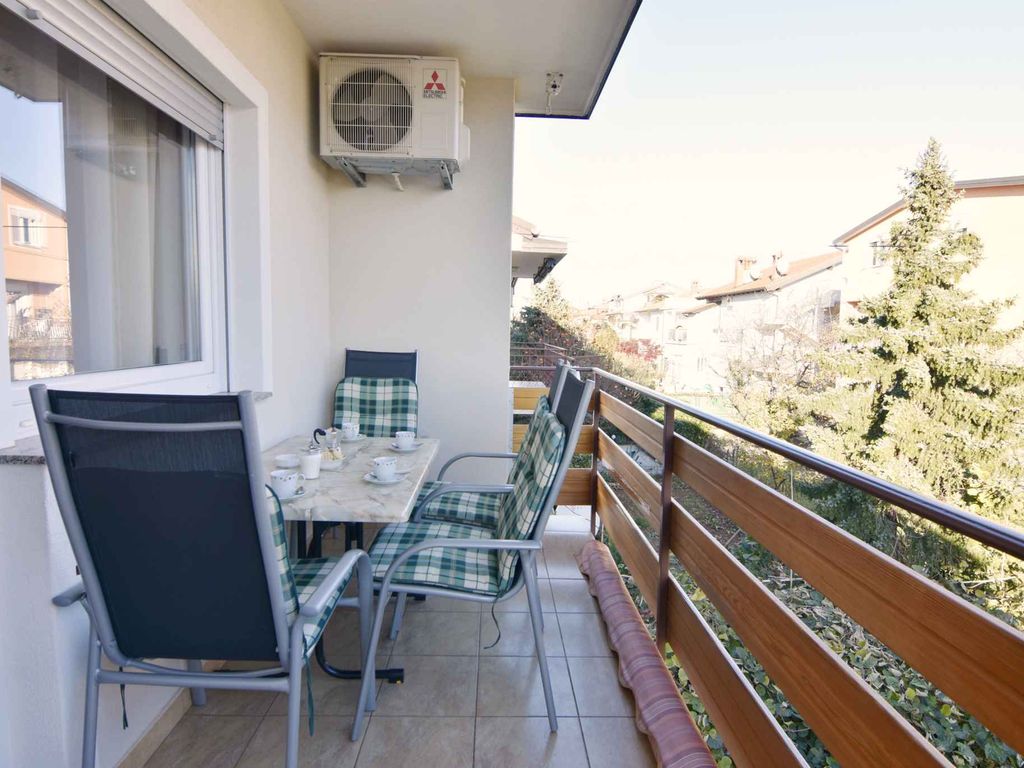 Ferienwohnung mit zwei Schlafzimmer und Klimaanlage