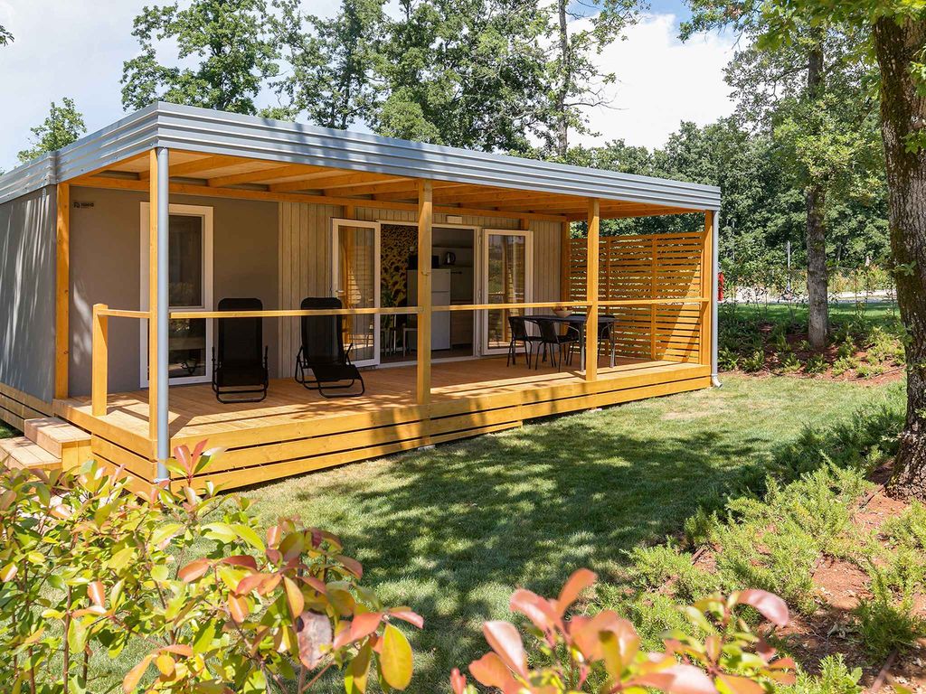 FerienHaus mit Terrasse und Klimaanlage