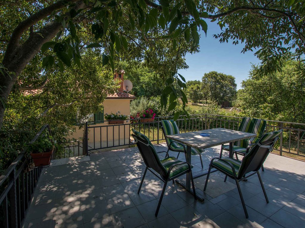 Ferienhaus mit Klimaanlage und Terrasse