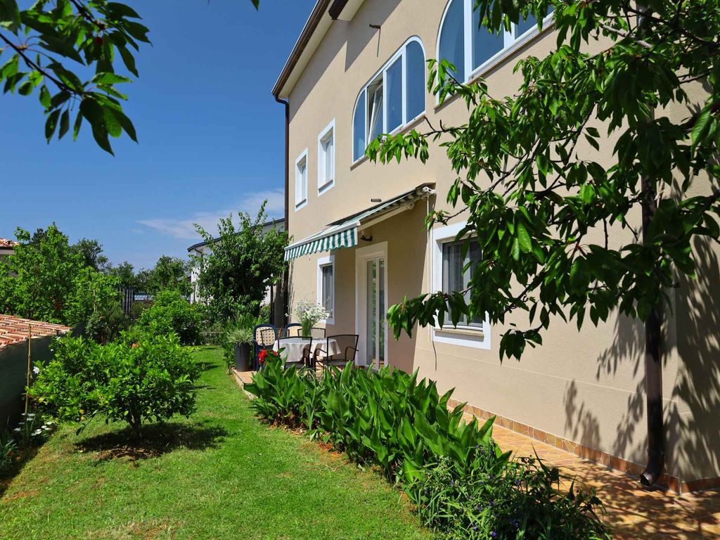 Ferienwohnung mit Internet, Klimaanlage, Terrasse und Garten in ruhiger Lage