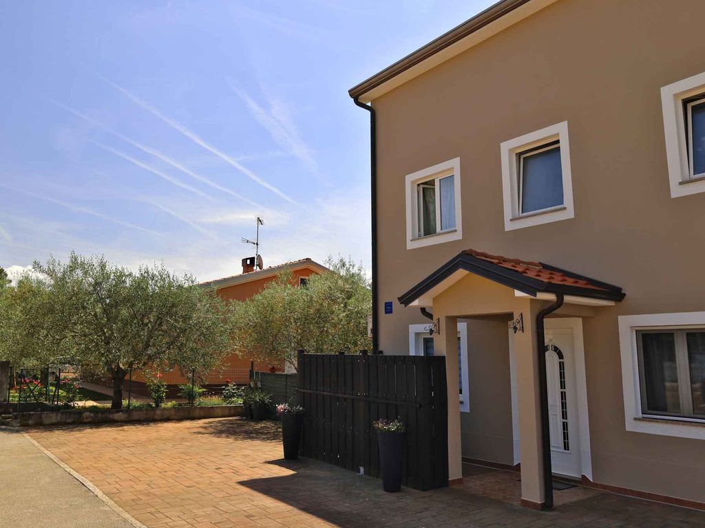 Ferienwohnung mit Internet, Klimaanlage, Terrasse in ruhiger Lage