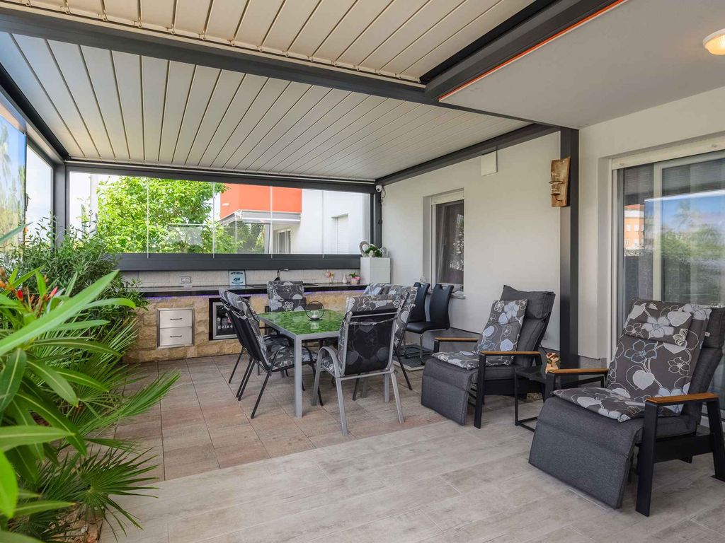 Ferienwohnung mit Terrasse und Klimaanlage