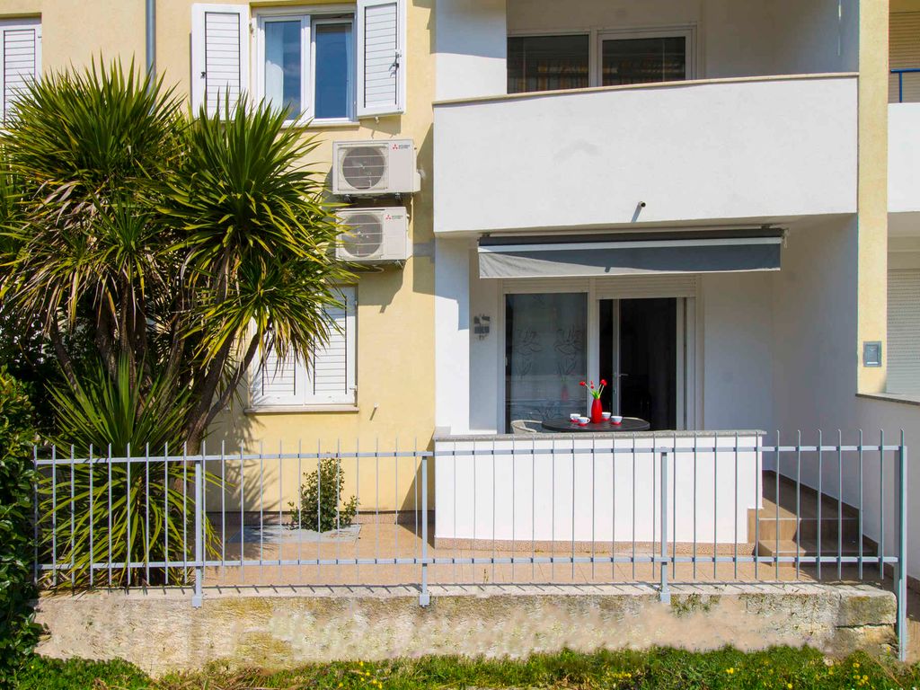 Ferienwohnung mit Terrasse und