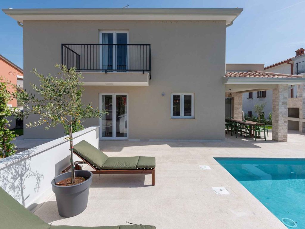 Villa mit Pool