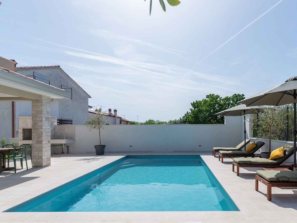 Villa mit Privatpool