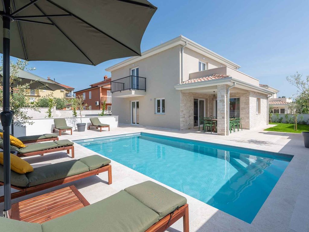 Villa mit Privatpool