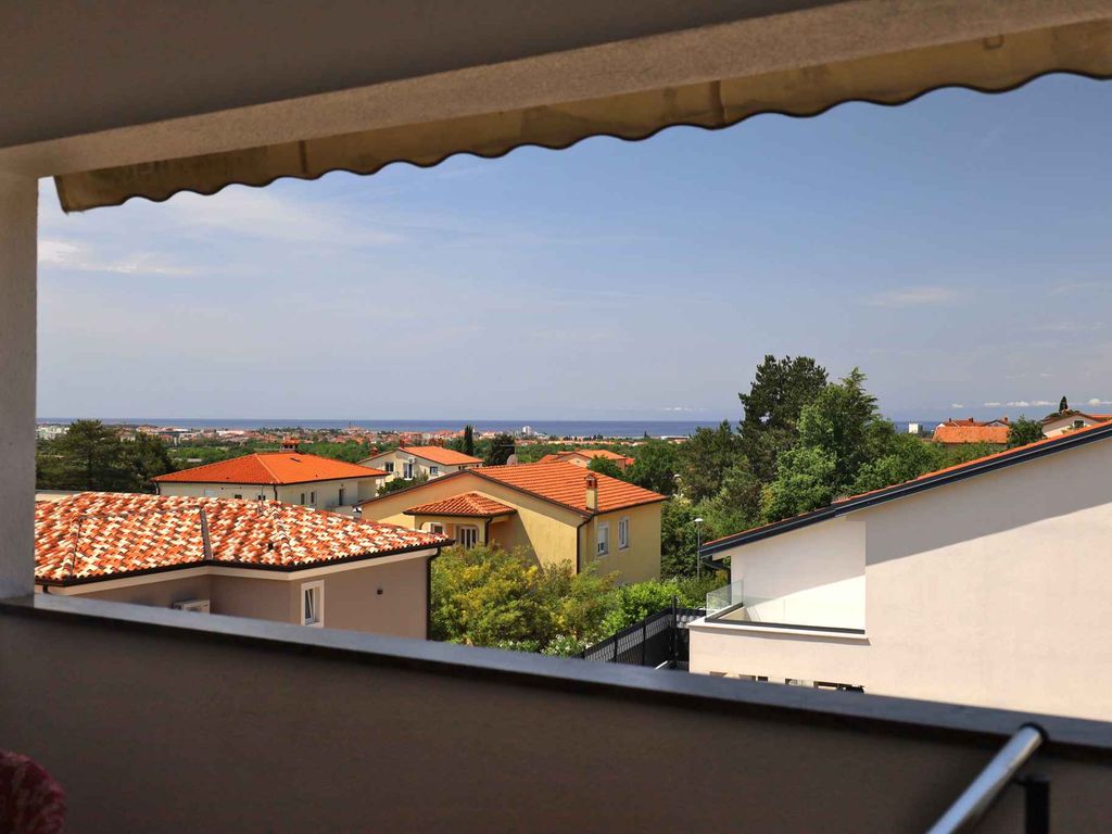 Ferienwohnung mit Balkon und Klimaanlage