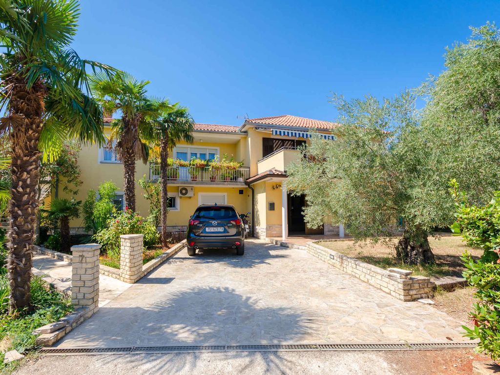 Ferienwohnung mit Klimaanlage und Terrasse in Umag