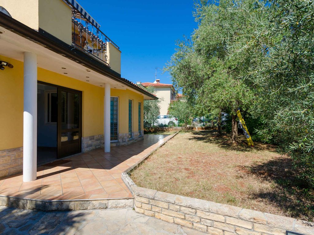 Ferienwohnung mit Klimaanlage und Terrasse in Umag
