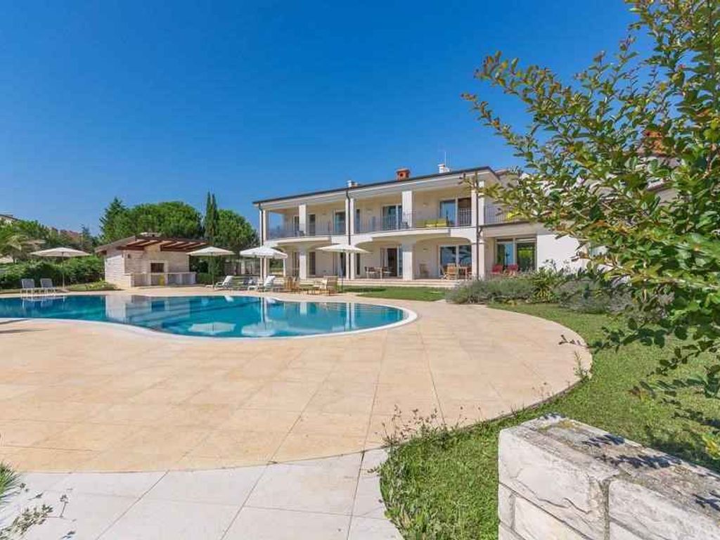Ferienwohnung mit Klimaanlage und Pool
