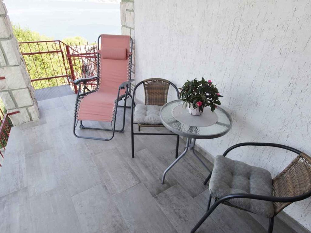 Ferienwohnung mit Balkon und Meerblick