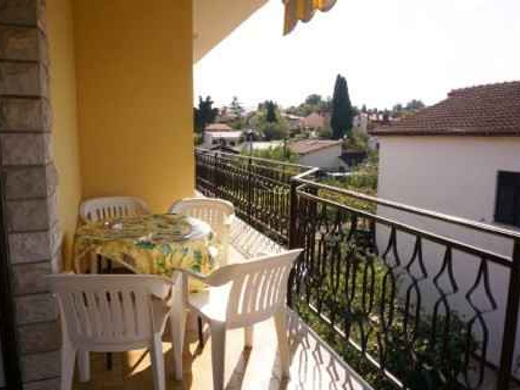 Ferienwohnung mit Balkon und Grill