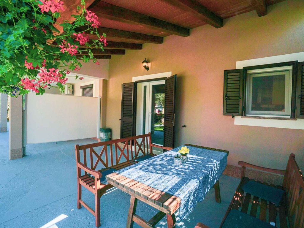 Ferienwohnung mit Terrasse und Klimaanlage