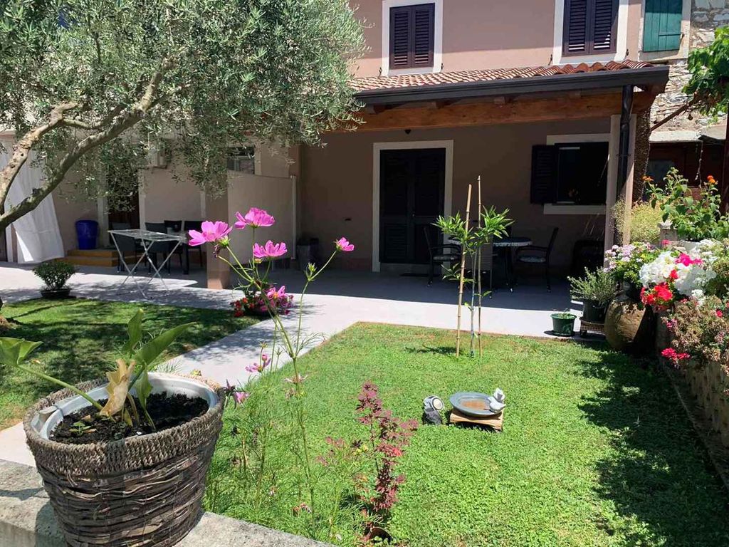 Ferienwohnung mit Terrasse und Klimaanlage