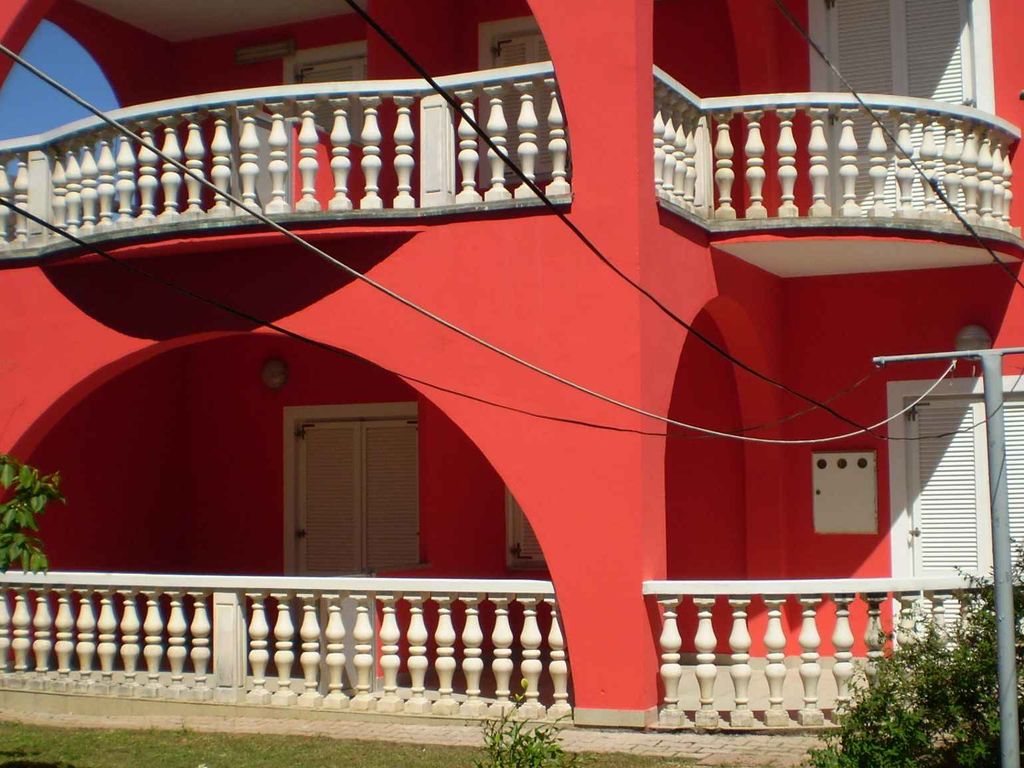 Ferienwohnung mit Terrasse und Grill