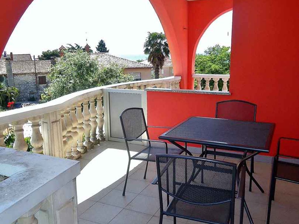 Ferienwohnung mit Balkon und Meerblick