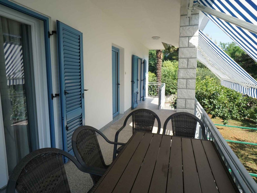 Ferienwohnung mit Balkon und Klimaanlage