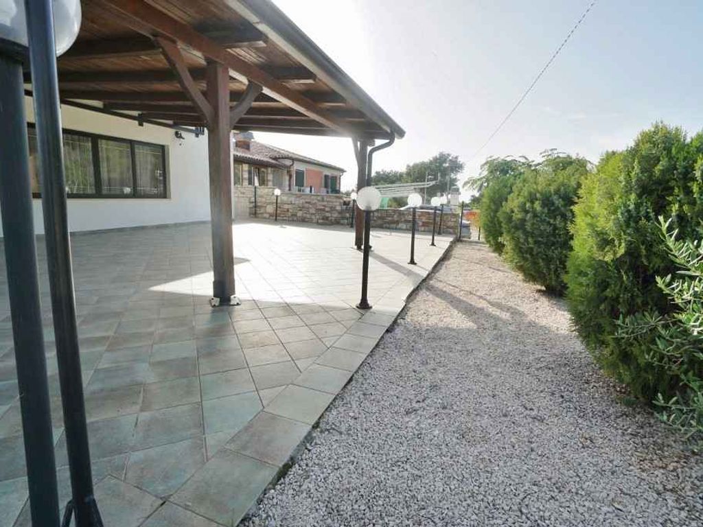Ferienwohnung mit großer Terrasse
