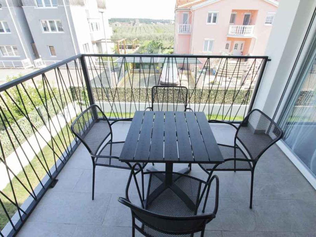 Ferienwohnung mit Klimaanlage und Balkon