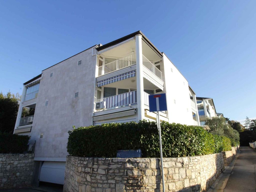 Ferienwohnung mit Klimaanlage, Balkon und Meerblick