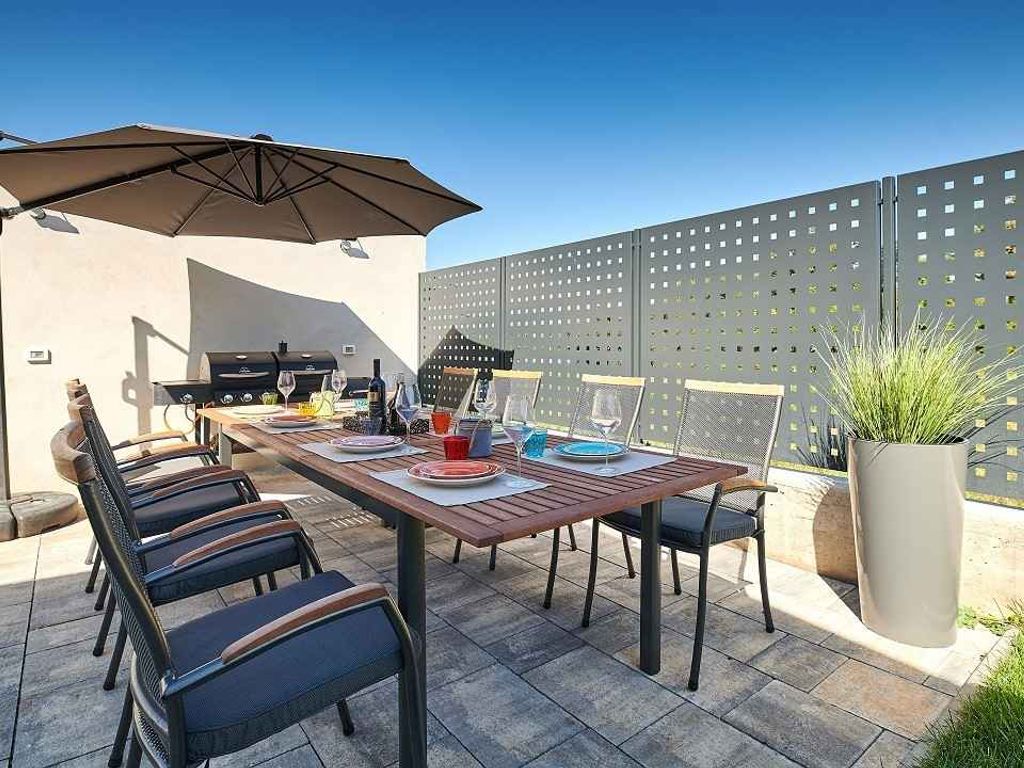Villa mit Pool