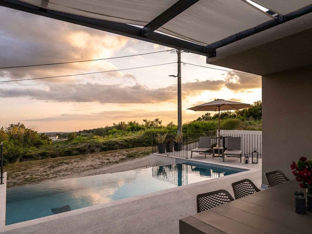 Villa mit Pool