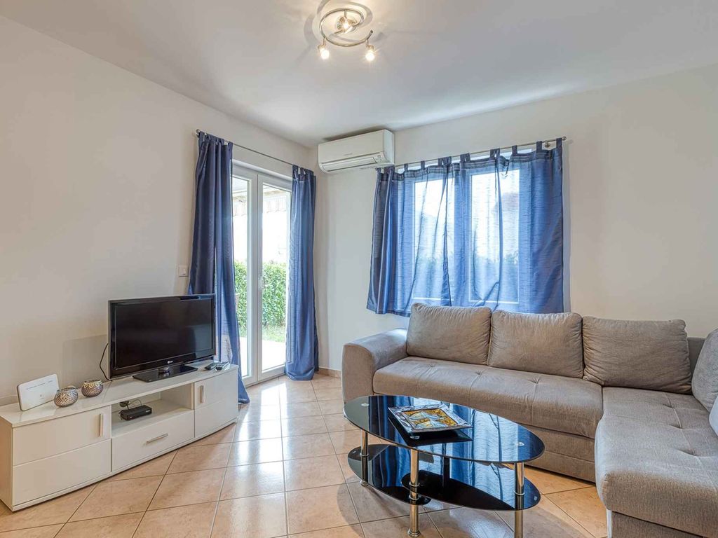 Ferienwohnung mit Terrasse und Klimaanlage