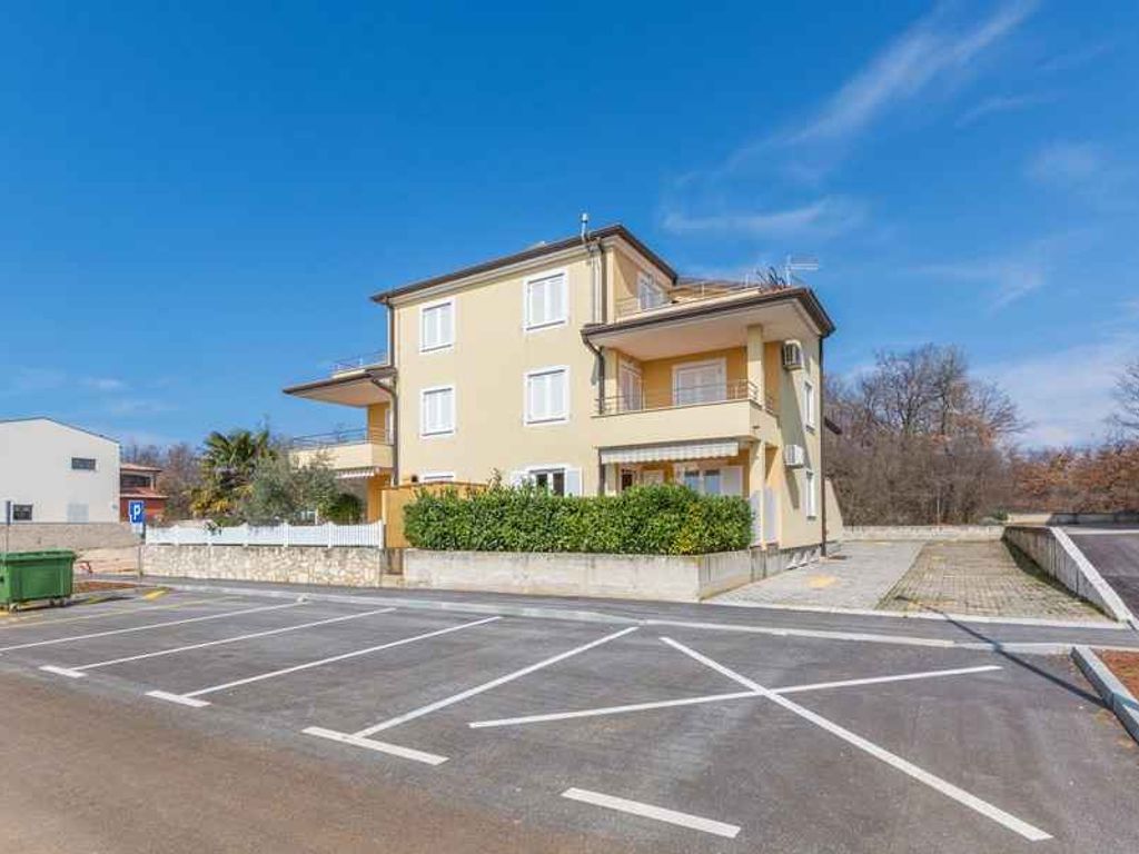Ferienwohnung mit Terrasse und Klimaanlage