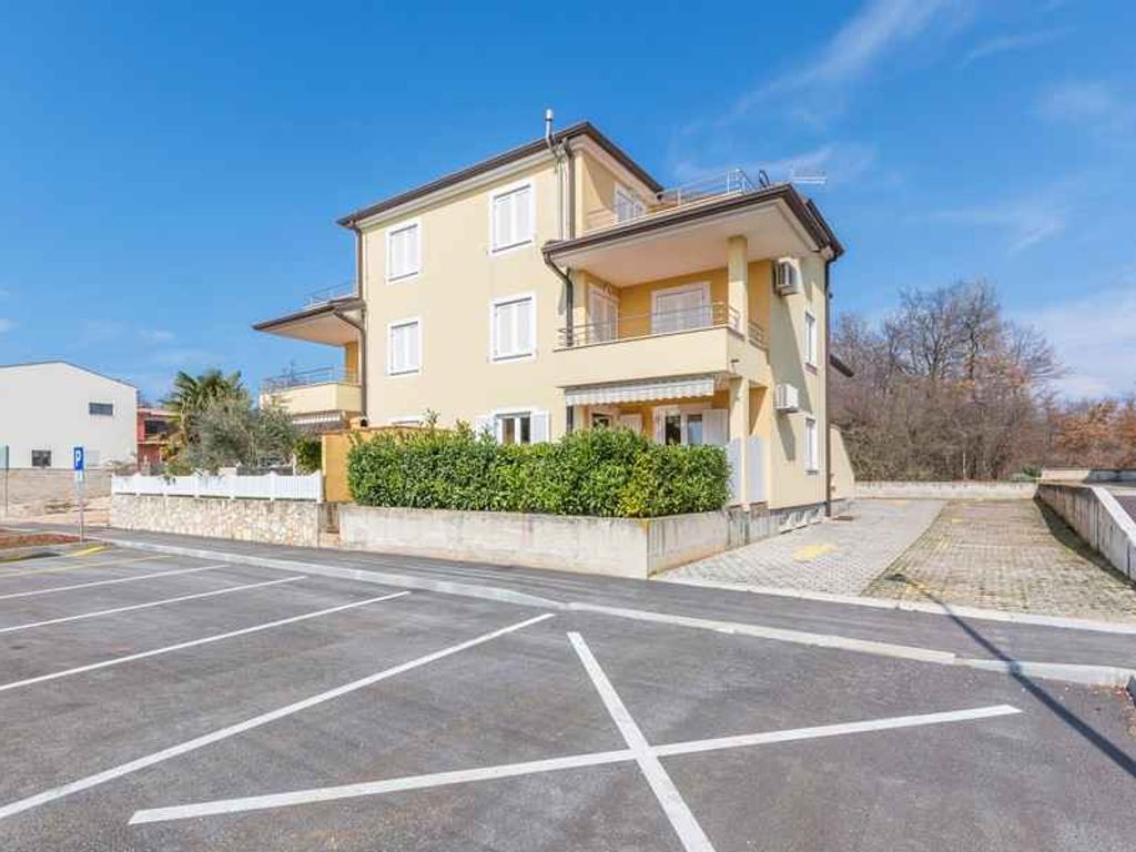Ferienwohnung mit Terrasse und Klimaanlage