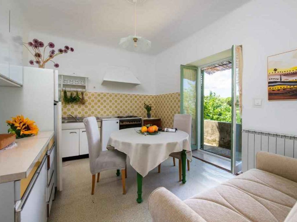 Ferienwohnung mit Klimaanlage und Garten