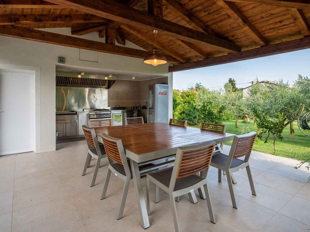 Villa mit beheiztem Pool, Whirlpool und Sauna