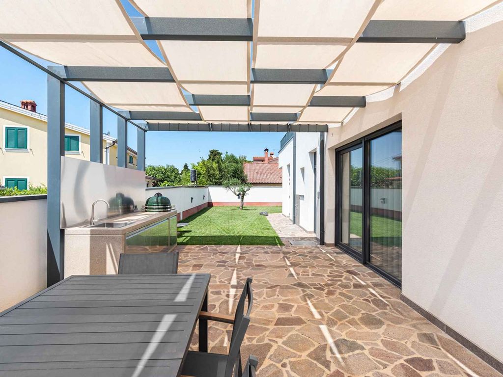 Villa mit Pool