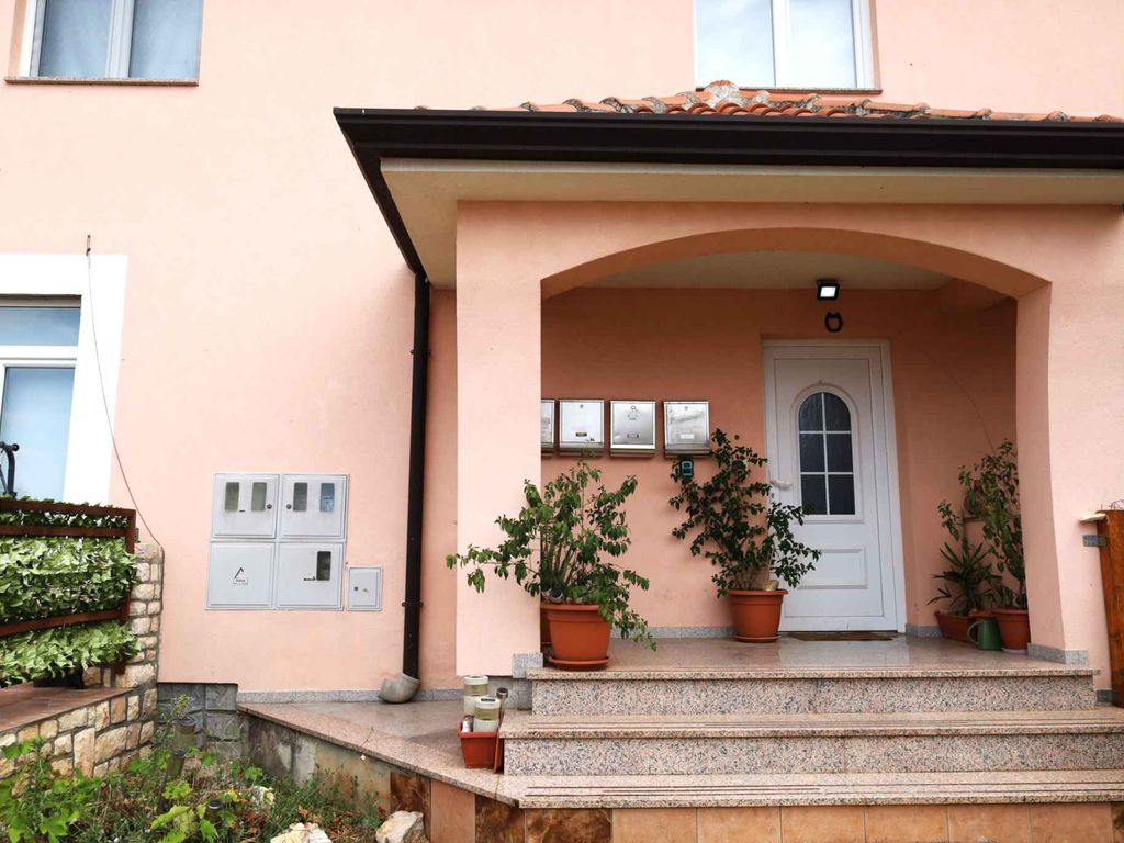 Ferienwohnung WOHNUNG MIT KLIMAANLAGE