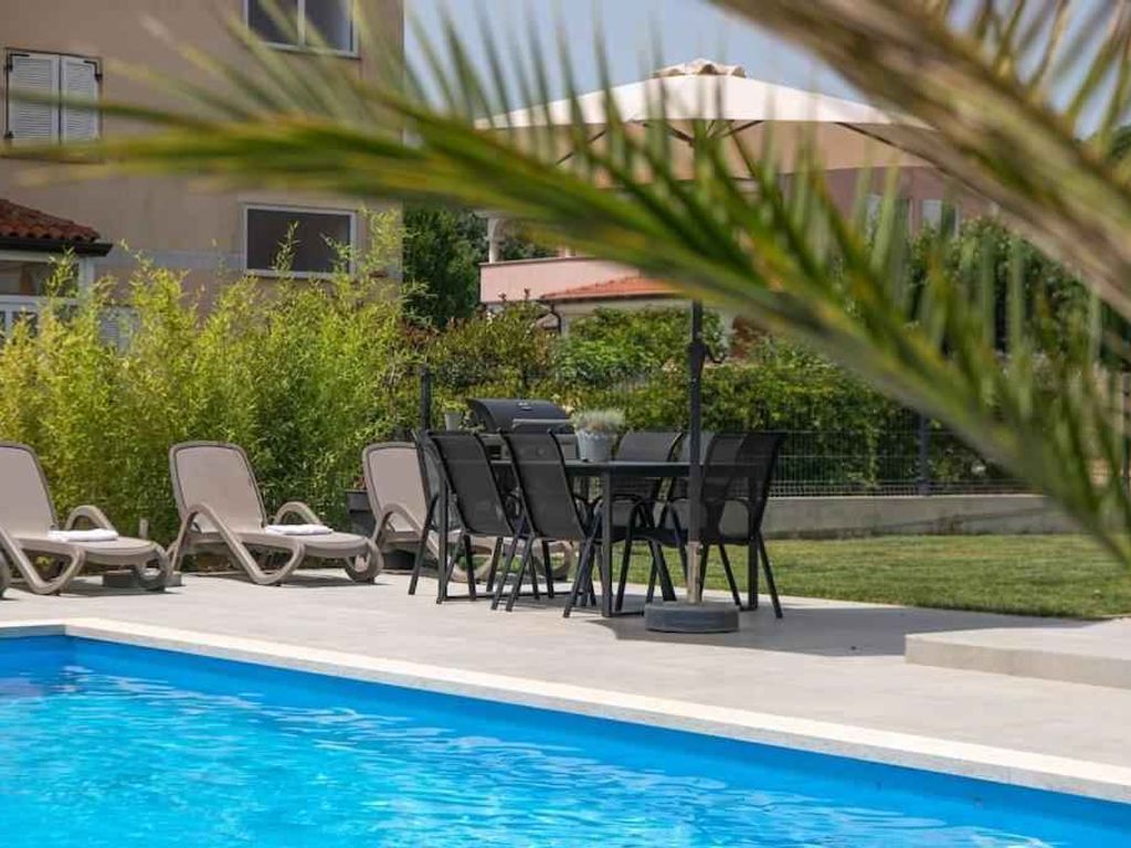 Ferienhaus mit Pool