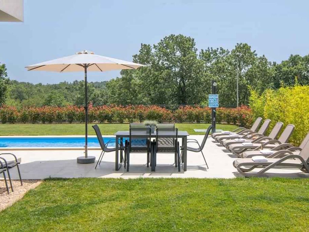 Ferienhaus mit Pool