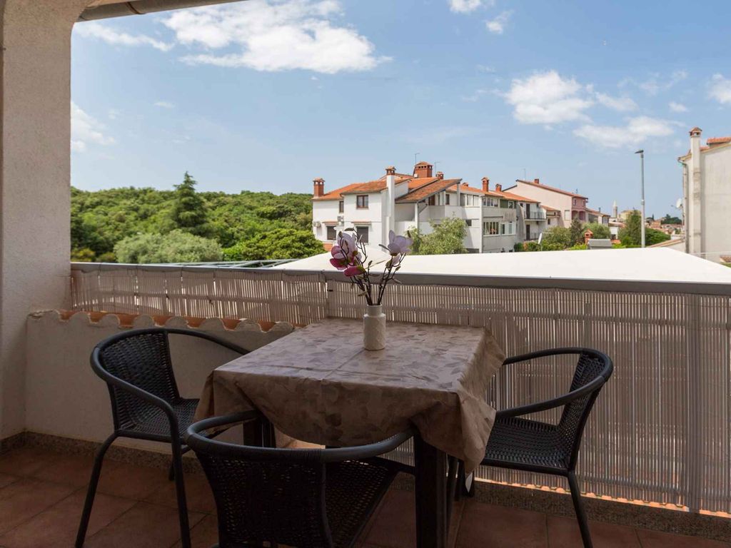 Ferienwohnung mit Klimaanlage und Balkon