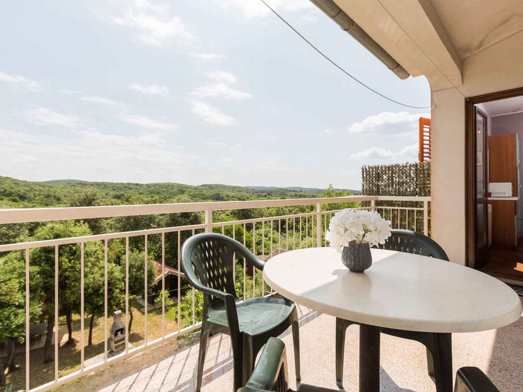 Ferienwohnung mit Klimaanlage und Balkon