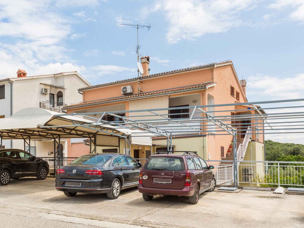 Ferienwohnung mit Klimaanlage und Balkon