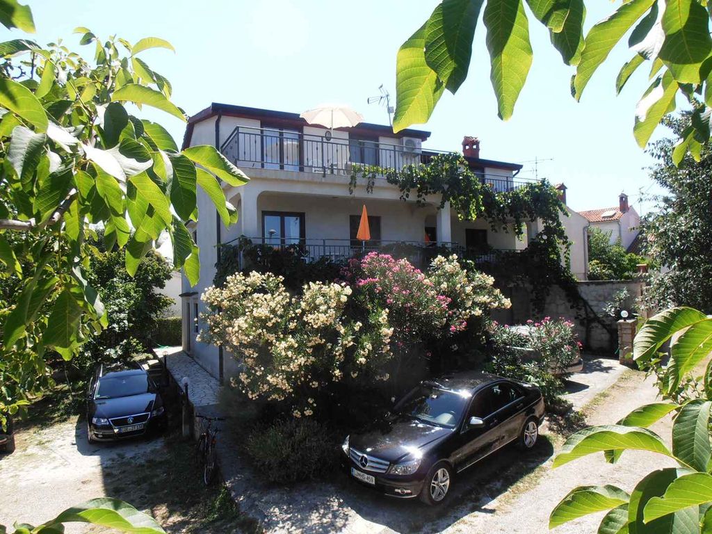 Ferienwohnung mit Terrasse