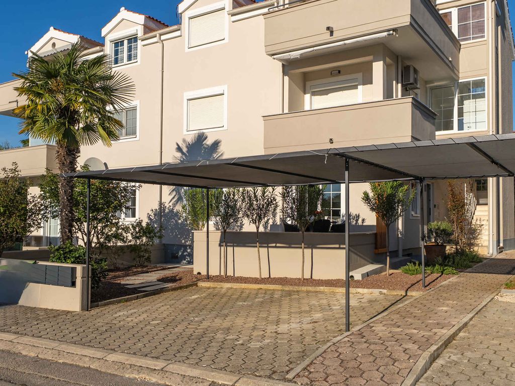 Ferienwohnung mit Terrasse und Klimaanlage