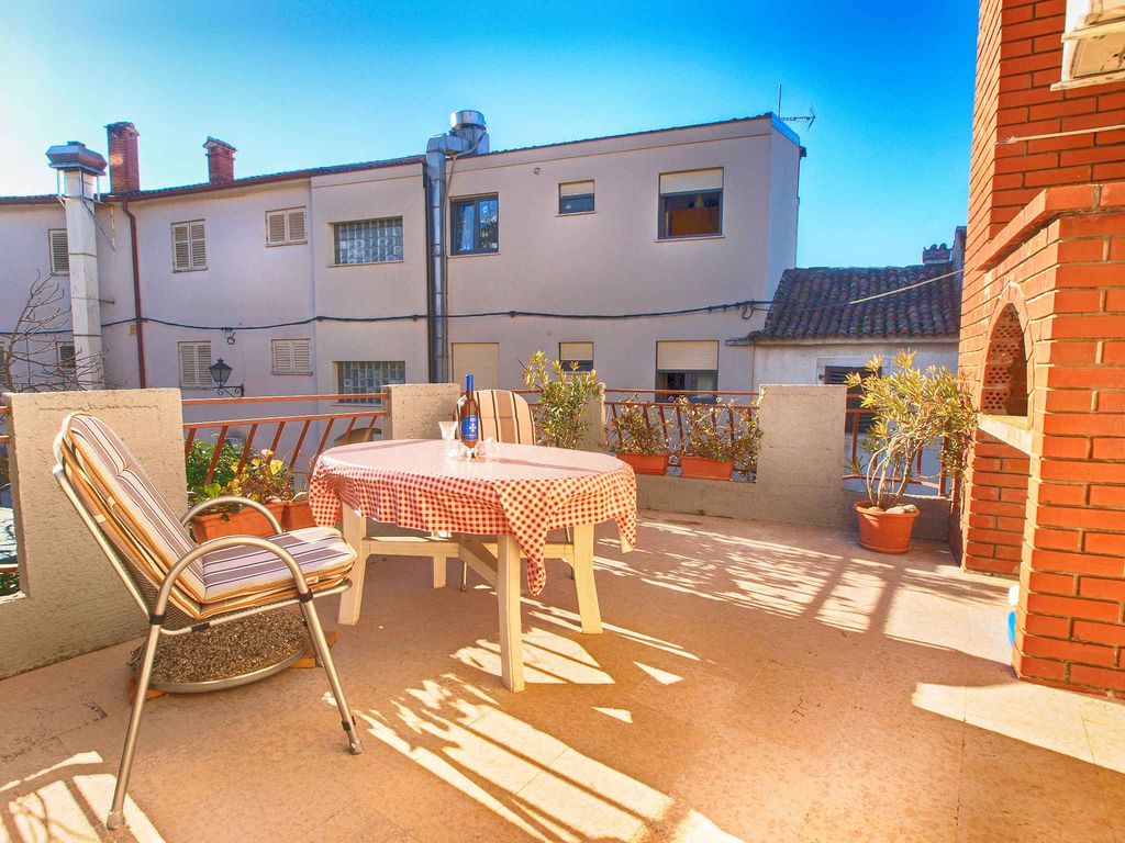 Ferienwohnung mit Klimaanlage und Terrasse