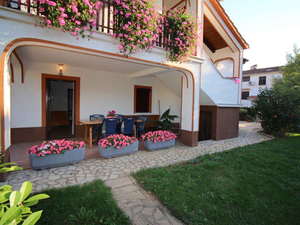 Ferienwohnung mit Terrasse