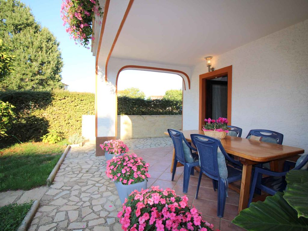 Ferienwohnung mit Terrasse
