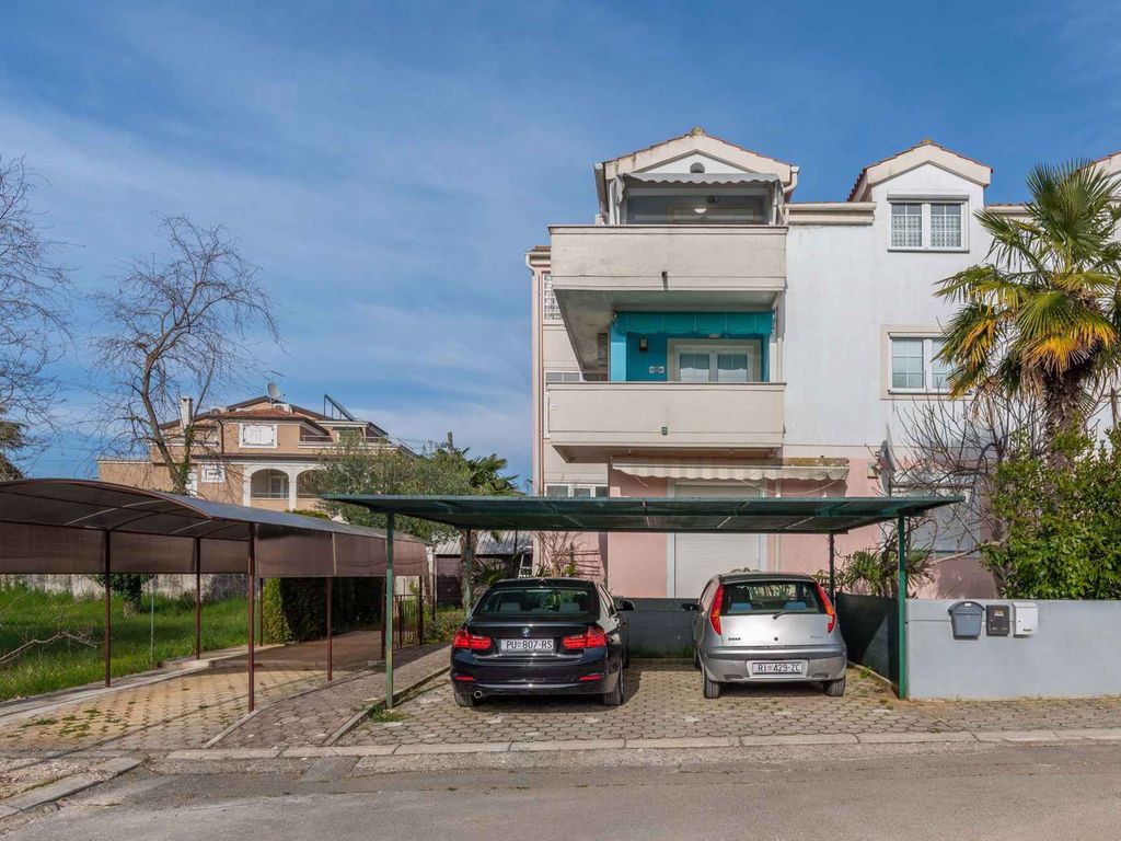 Ferienwohnung mit Terrasse und Internet